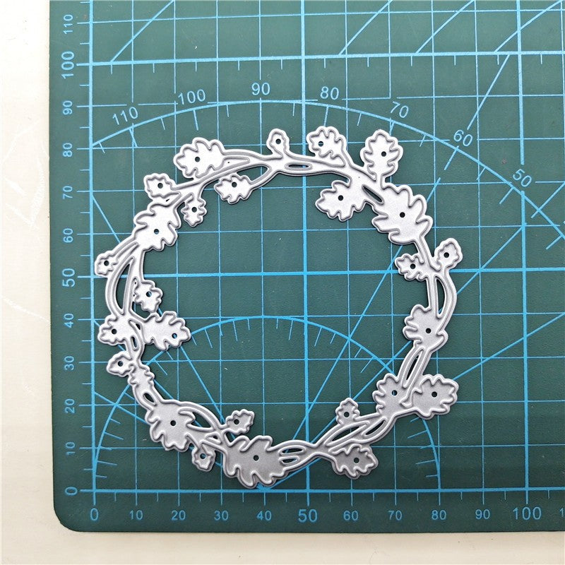 WhereHike Matrices de découpe créatives en métal motif couronne, matrice de Noël pour scrapbooking de loisirs créatifs, album photo, matrices de gaufrage décoratives pour papier
