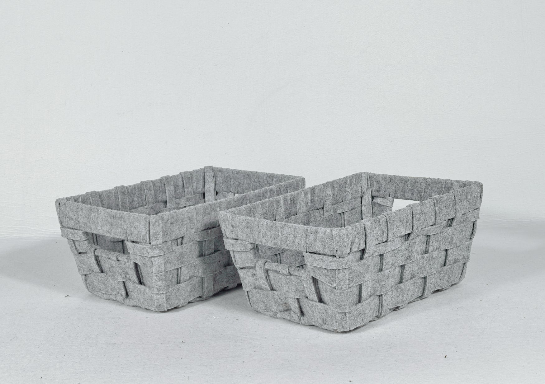 KEVAHOME Lot de 2 paniers de rangement tissés en feutre de laine, petit format, gris clair, 25 x 17,5 x 10 cm