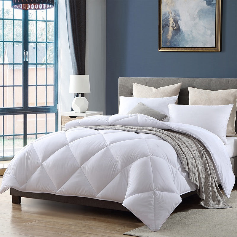 MENDALE Couette - Respirante & Douce Toute l'Année Couette Double pour l'Été, l'Automne & l'Hiver, Non Allergénique & Lavable 155 x 220 cm