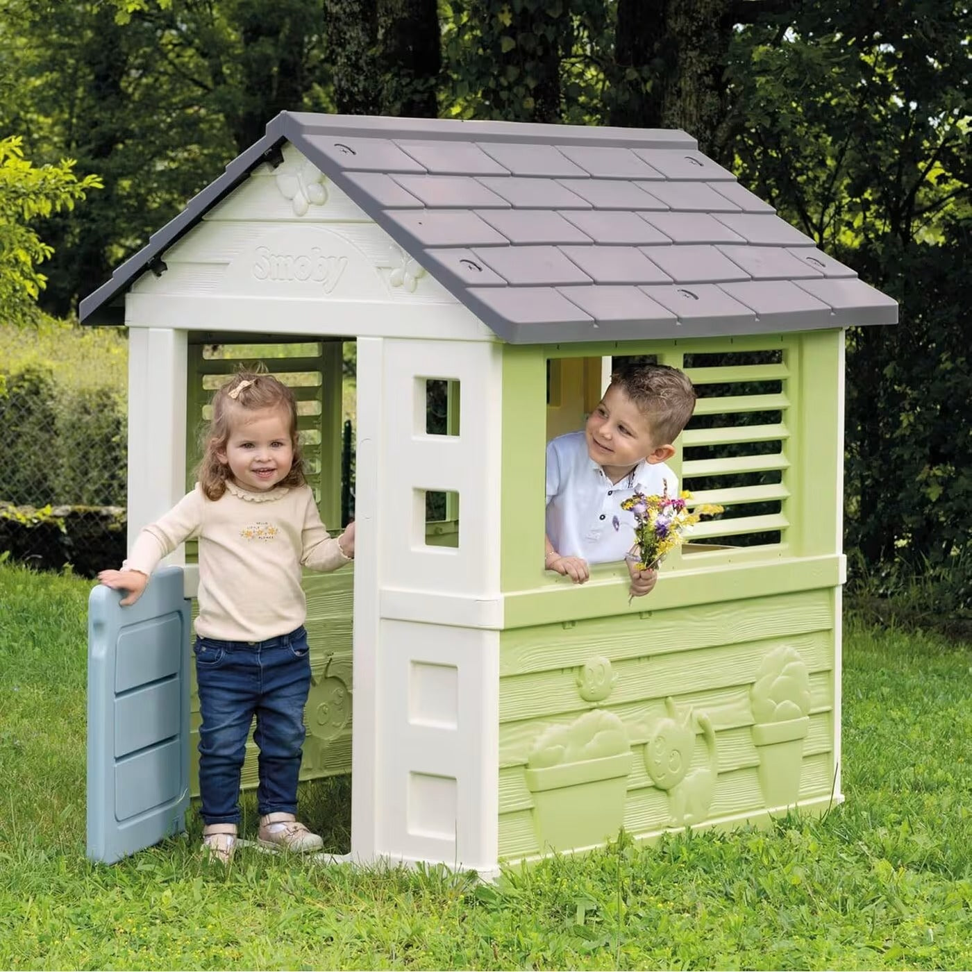 Smoby Life - Jolie Maison - Design Moderne - Portillon, Fenêtres avec Persiennes - Matière Recyclée - A Partir de 2 Ans - Fabrication Française