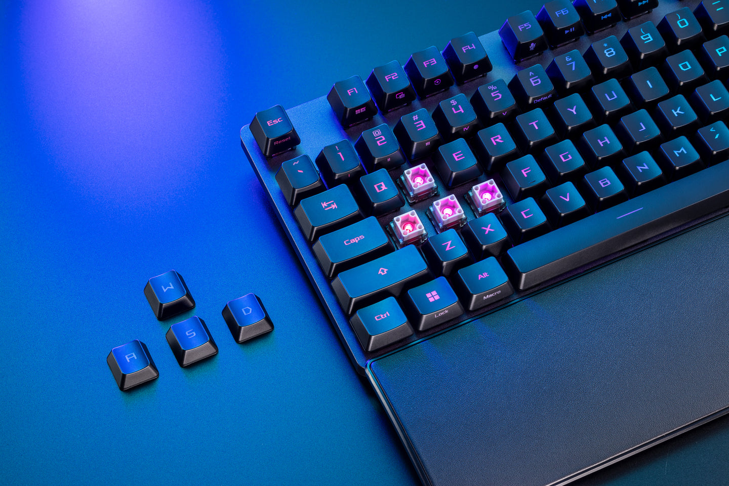 ASUS ROG Scope II 96 RX Clavier de Jeu Optique-Mécanique Filaire - AZERTY - Noir