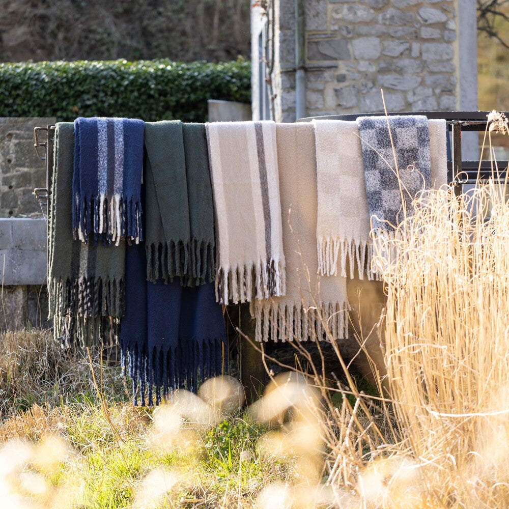 VIVARAISE Plaid rayé recyclé Isabel bleu marine - 130 x 160 cm