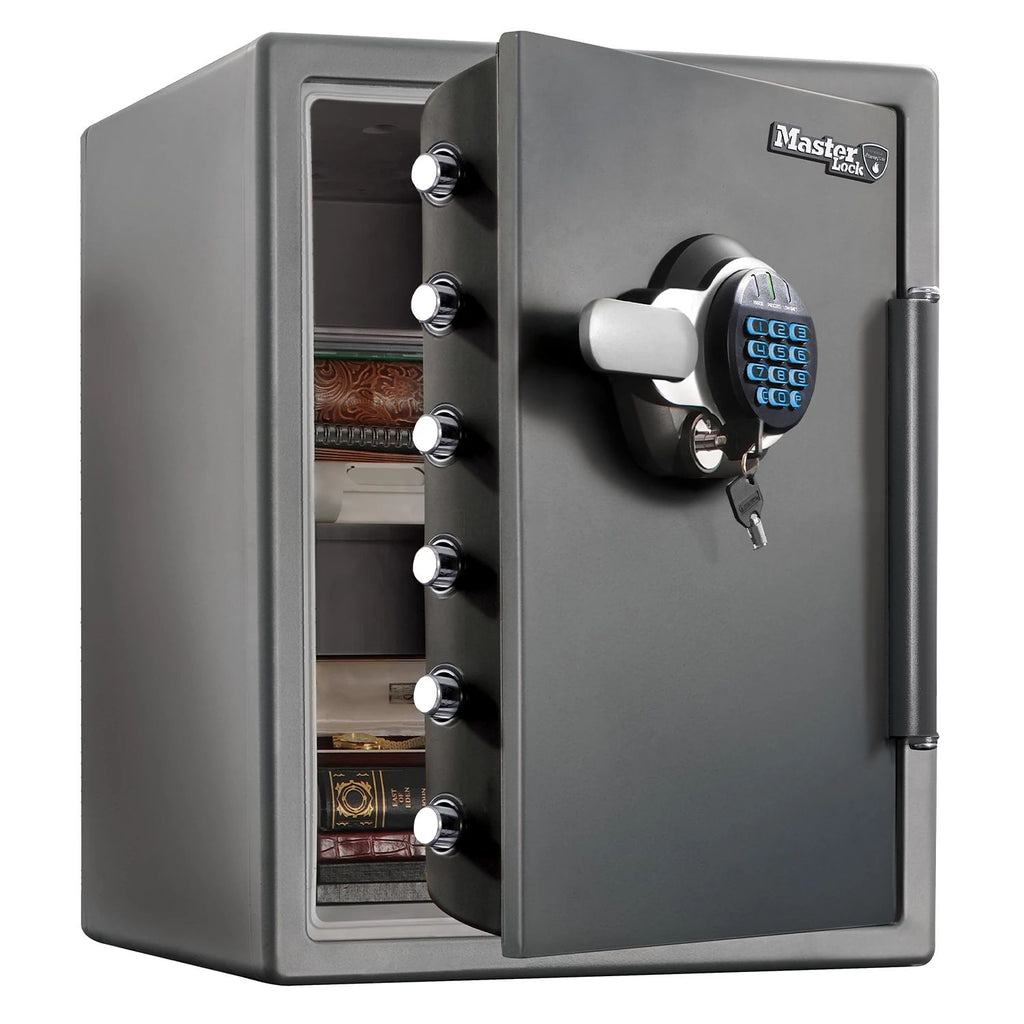 Master Lock Coffre-fort certifié résistant au feu et à l’eau, 56 L, 605 x 472 x 690 mm, serrure à code numérique avec clé de secours et clavier rétroéclairé, pour la maison et les professionnels