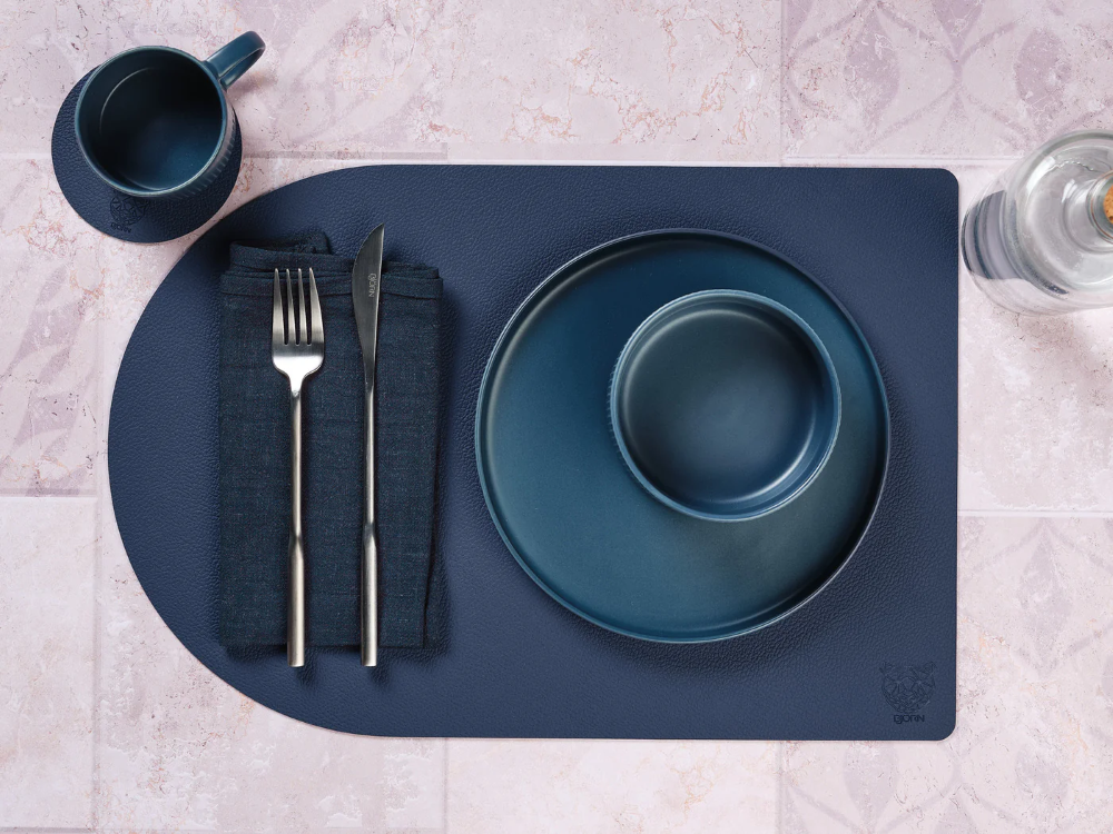 BJÖRN Lot de 6 sets de table rectangulaires réversibles en cuir recyclé - Bleu nuit et gris anthracite