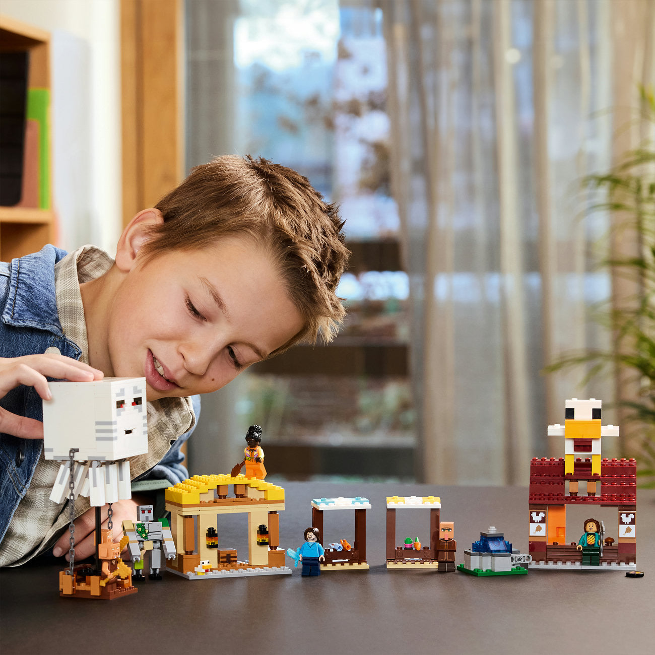 LEGO Minecraft 21273 L'attaque du village par le ballon Ghast