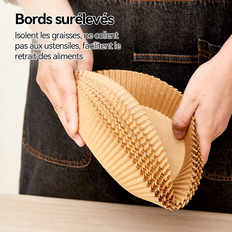 ochama x J.ZAO Papier pour Friteuse à Air - 100 Feuilles de Papier Cuisson Jetable, Résistant à la Chaleur, Qualité Alimentaire, Essentiel pour Friture à Air, Cuisson et Conservation - Accessoires de Cuisine - 1 Pack de 100 pièces