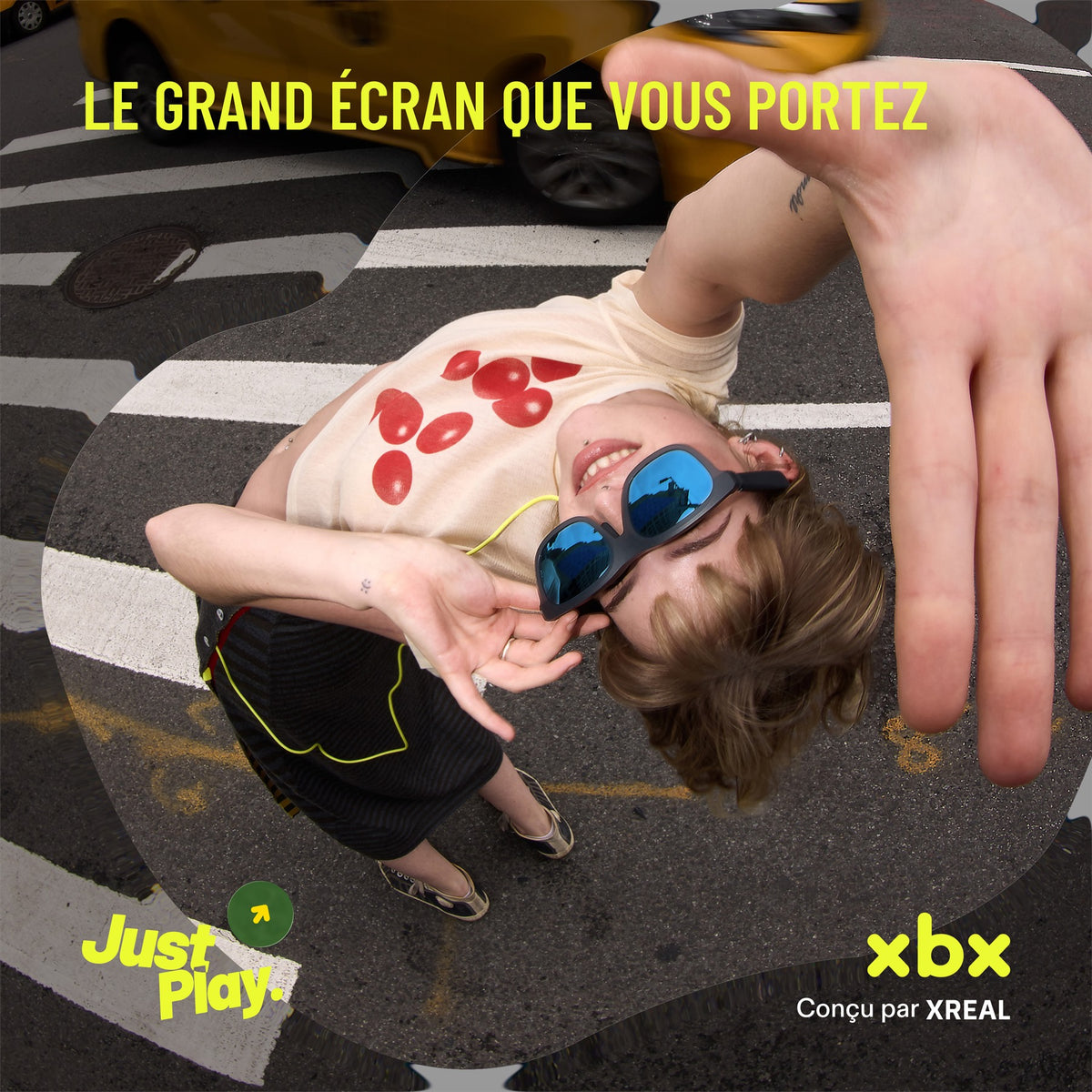 Lunettes AR xbx a01+ de XREAL — 62 g ultra-léger, écran portable grand format 147 ” pour films et jeux, HDR10 lumineux 1600 nits, USB-C DP pour iPhone, iPad, Android, Steam Deck, ROG & PC