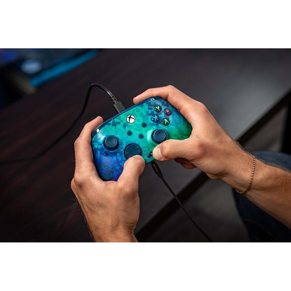 Turtle Beach Rematch Manette filaire Câble USB 2.5m - Boutons Programmables & Commandes audio - Xbox Series X|S, PC (Licence officielle Microsoft) - Motif Advanced Glitch