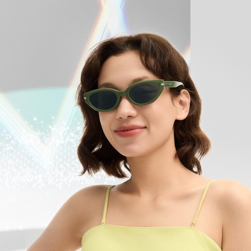 Beneunder FD315-CN204 Lunettes de soleil pliables œil-de-chat, monture couleur thé translucide, verres marron clair