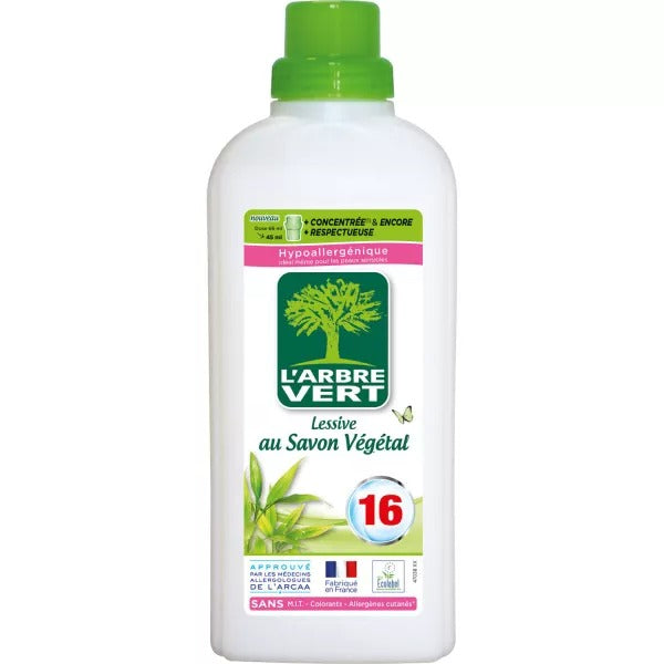 L'ARBRE VERT Lessive Liquide Savon aux Légumes, Gel Épais, Certifié Écolabel, 16 Lavages, 720 ml