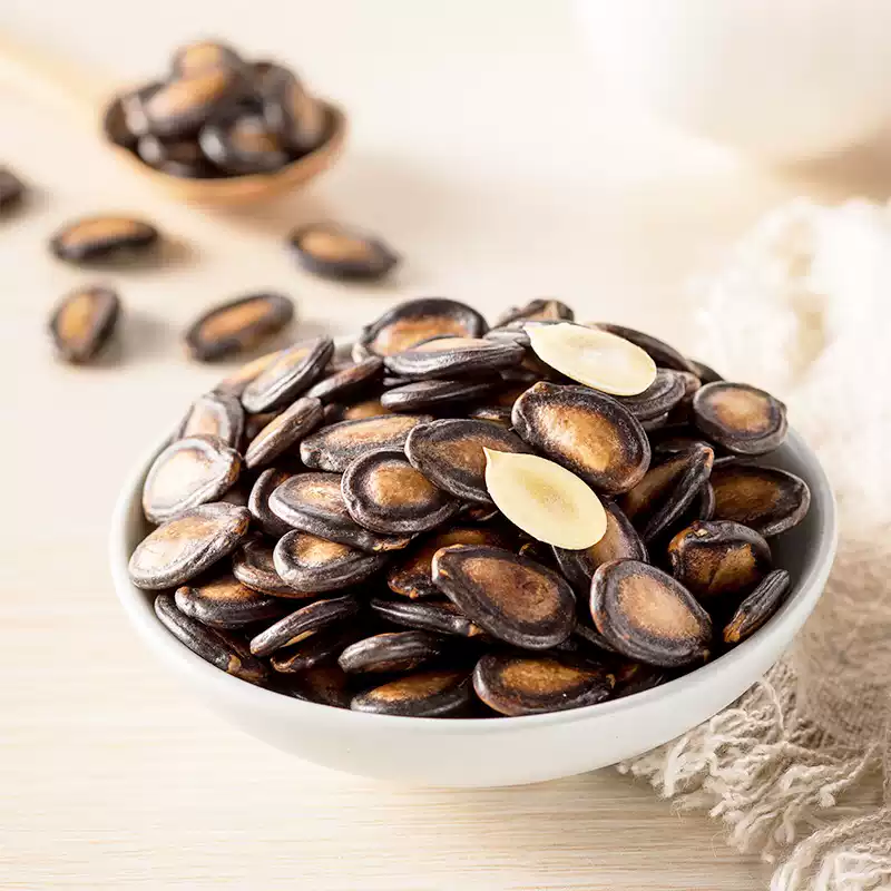 LYFEN Graines de tournesol saveur prune salée 118 g