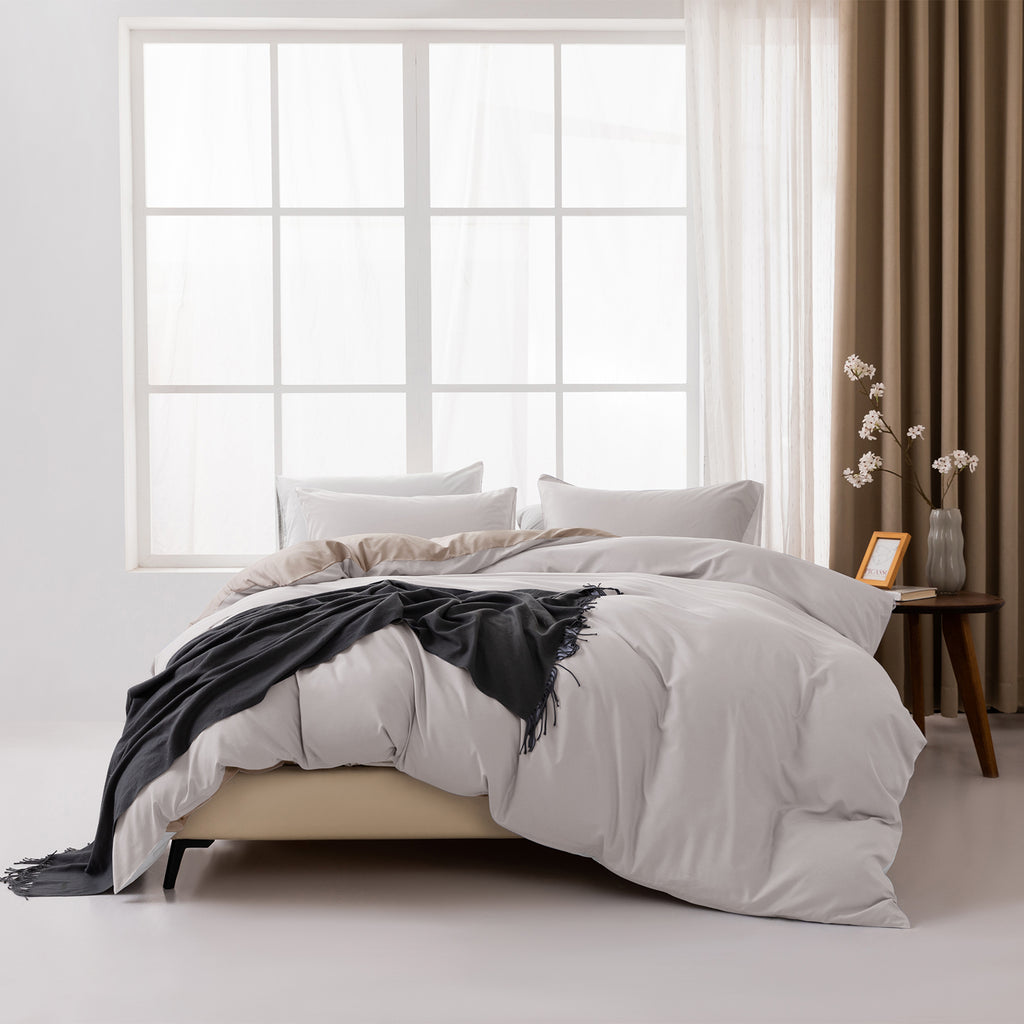 MENDALE Parure de couette - Parure de lit premium - Housse de couette 200*200 cm avec taie d'oreiller 75*50 cm - Microfibre douce brossée - Blanc cassé & kaki