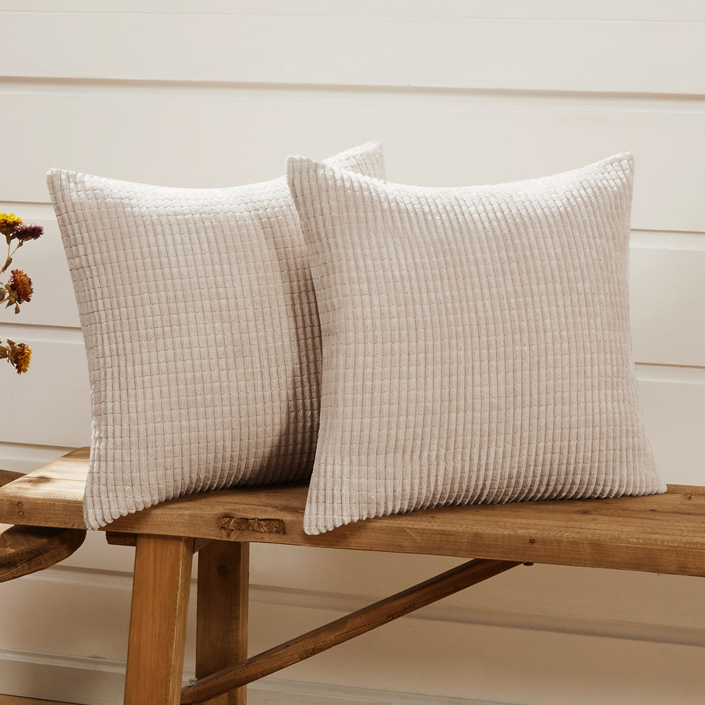 Deconovo Housse de coussin en velours coloris beige 45 x 45 cm - 1 pièce