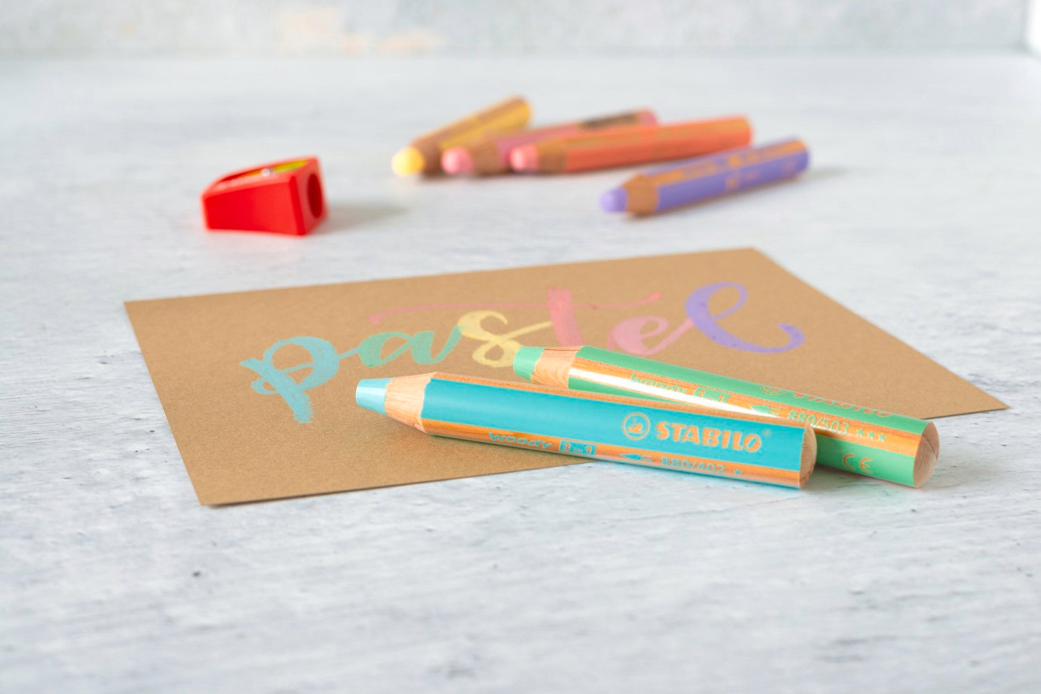 STABILO Woody Lot de crayons de couleur 3-en-1 - 6 couleurs pastel (Aquarelle et crayon de cire) avec taille-crayon
