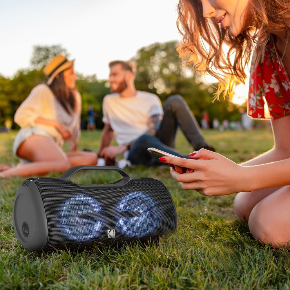 Kodak Enceinte sans fil portable – 60 W – IPX5 – Batterie rechargeable 7,4 V/3600 mAh – Power Bank et 3 modes EQ – DSP avec amélioration des basses