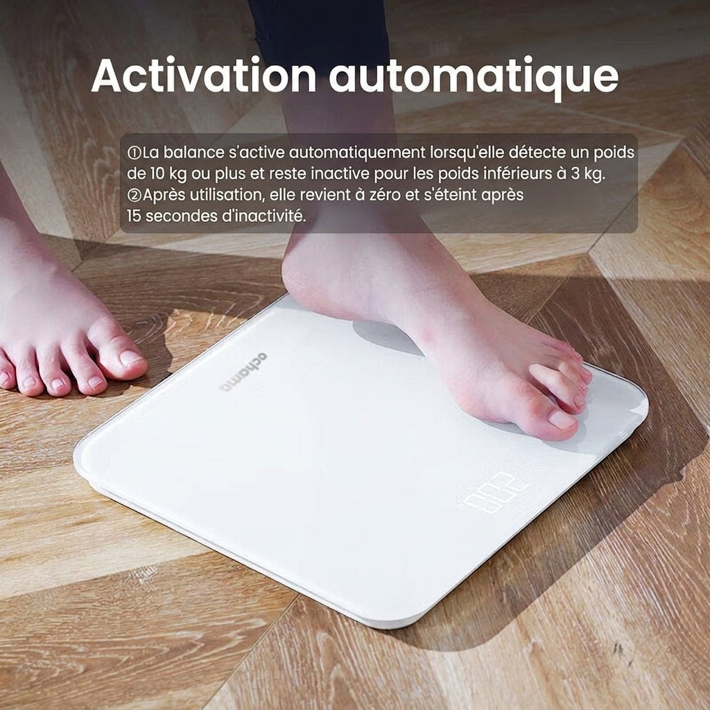 Ochama Pèse-personne numérique intelligent - Haute précision, Verre trempé, Écran LED à contraste élevé, 2 piles AAA incluses, 260 x 260 x 24 mm, 5-180 kg