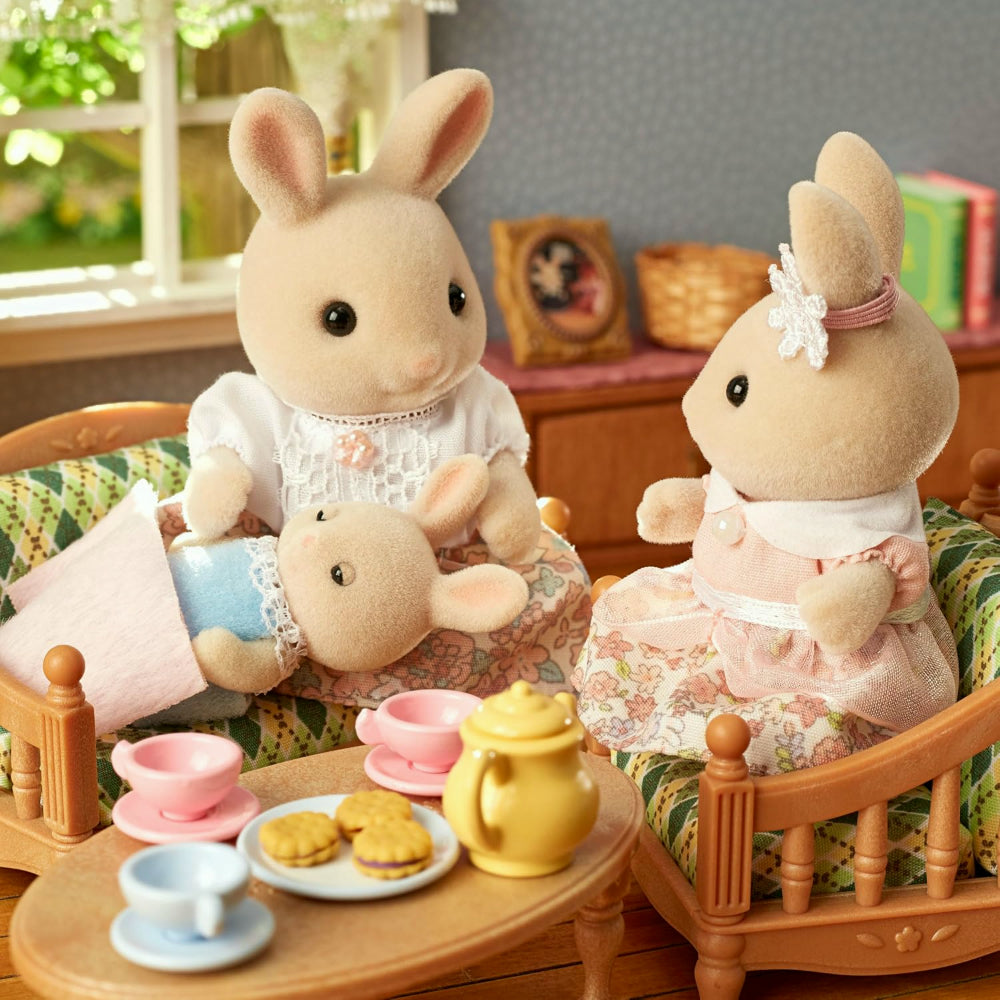 Sylvanian Families Set de Figurines Famille Lapin Lait