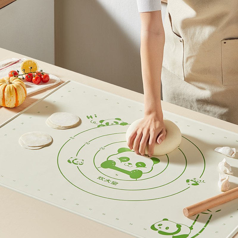 COOKER KING Qualité alimentaire Épaissie Antidérapante, Haute température, Ensemble de tapis en silicone antiadhésif 70 cm x 50 cm Spatule à pâte Rouleau à pâtisserie en bois