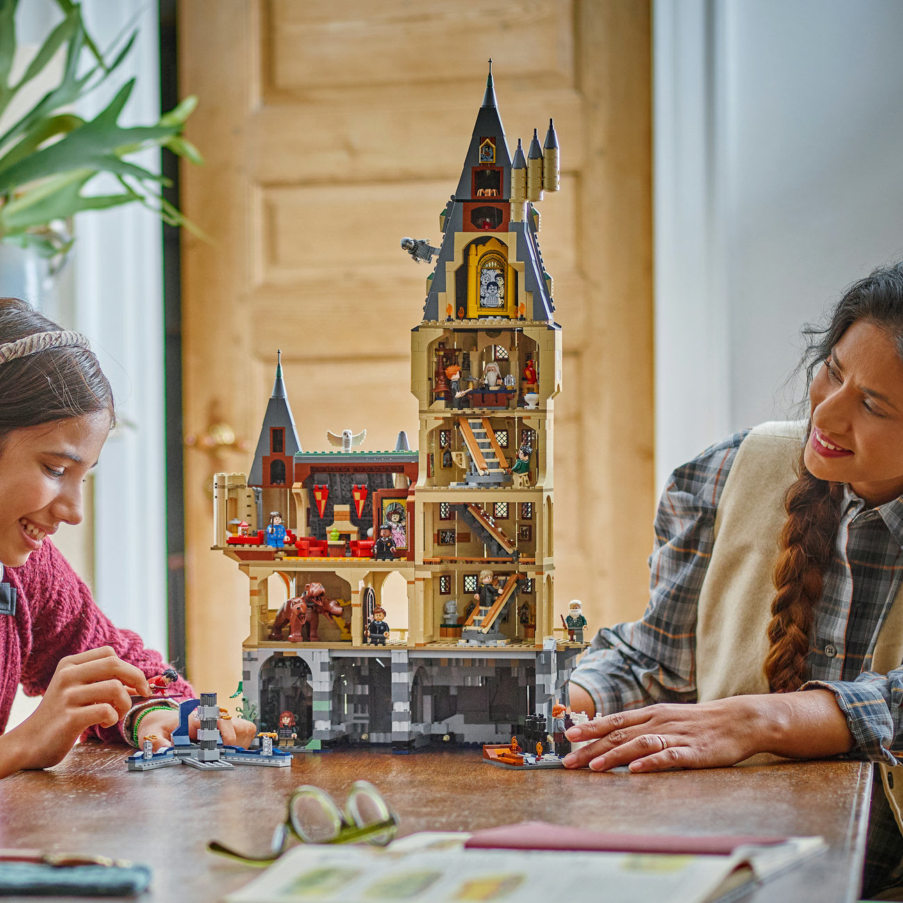 LEGO Château de Poudlard : la tour principale 2135 pièces