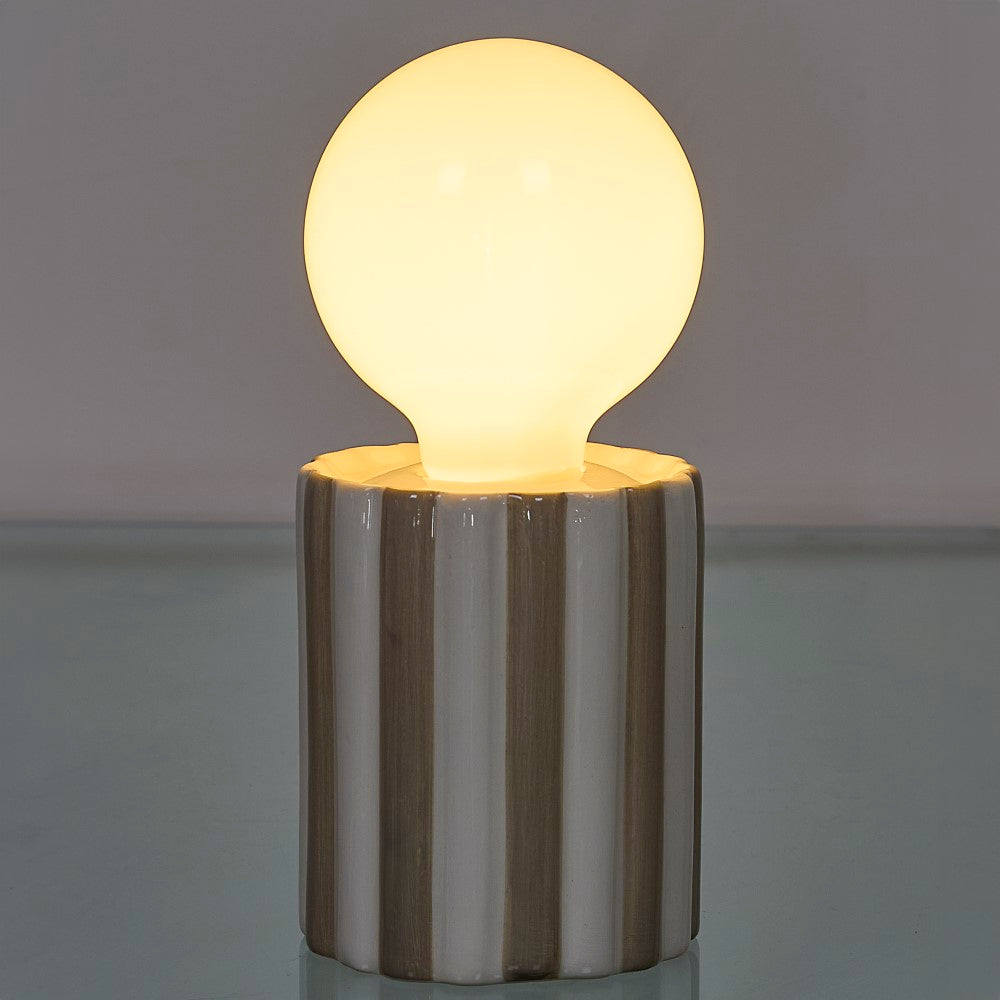 HOME DECO FACTORY Lampe en céramique taupe à piles