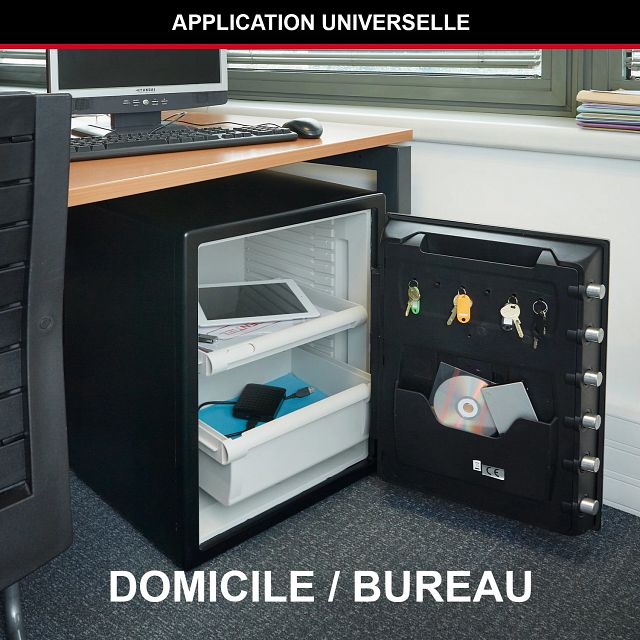 Master Lock Coffre-fort certifié ignifuge et étanche avec alarme, 56,5 L, 472 x 603 x 491 mm, système de combinaison à écran tactile numérique avec clavier rétroéclairé et alarme