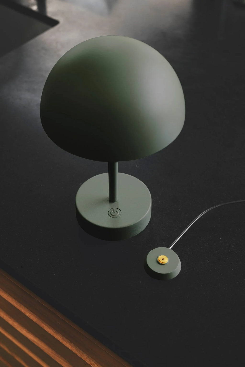 Luminaire nomade ELLEN To Go - LED intégrée blanc chaud 3000k - aluminium vert olive IP44 - Nordlux, Extérieur