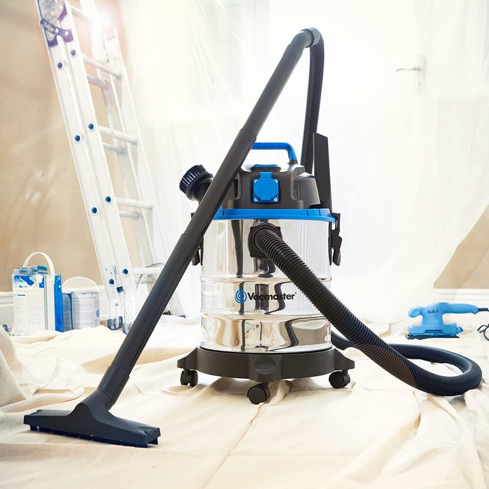 Vacmaster VQ1220SC Aspirateur Eau et Poussière 20 L, Moteur 1250 W, Aspiration 20 kPa, Prise pour Outils Électriques 2430 W, Fonction Soufflerie et Cuve Inox, pour Maison, Garage et Atelier