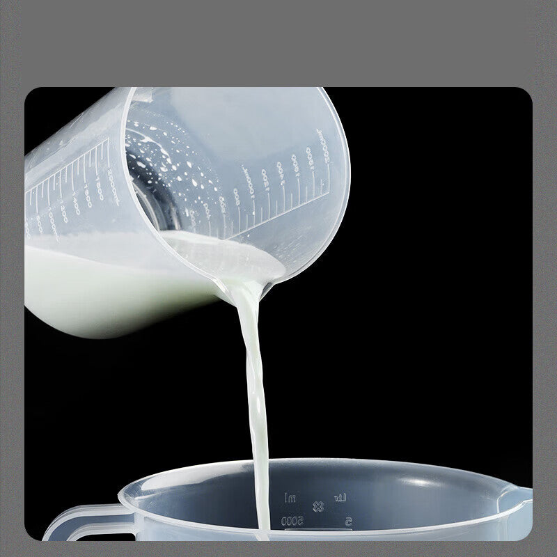 Verre Doseur en Plastique BJ 2000ml