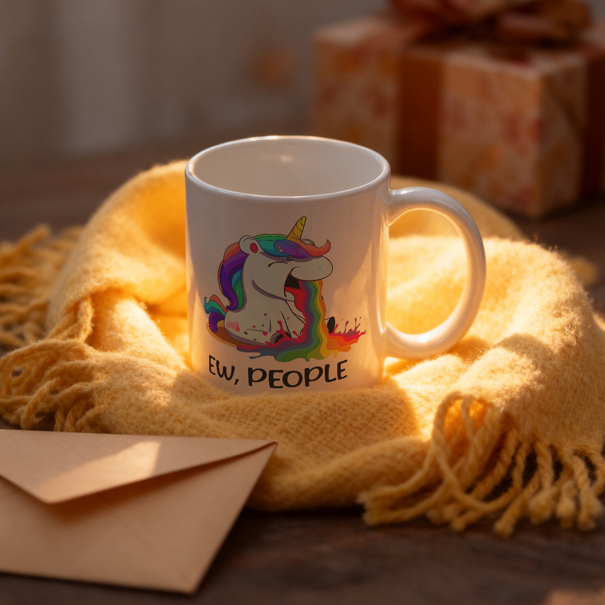 Alphynix Mug blanc 1 pièce 11 oz avec citation impertinente "BEURK, LES GENS" et licorne crachant un arc-en-ciel, cadeau amusant contrasté de Noël ou de Thanksgiving