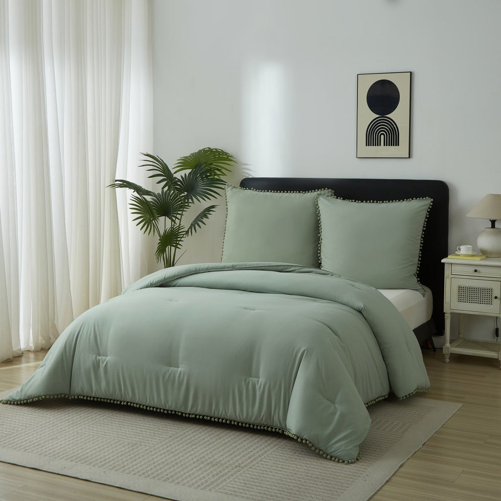MEEALLHOME Parure de lit à pompons turquoise - 1 housse 240 x 220 cm et 2 taies 65 x 65 cm