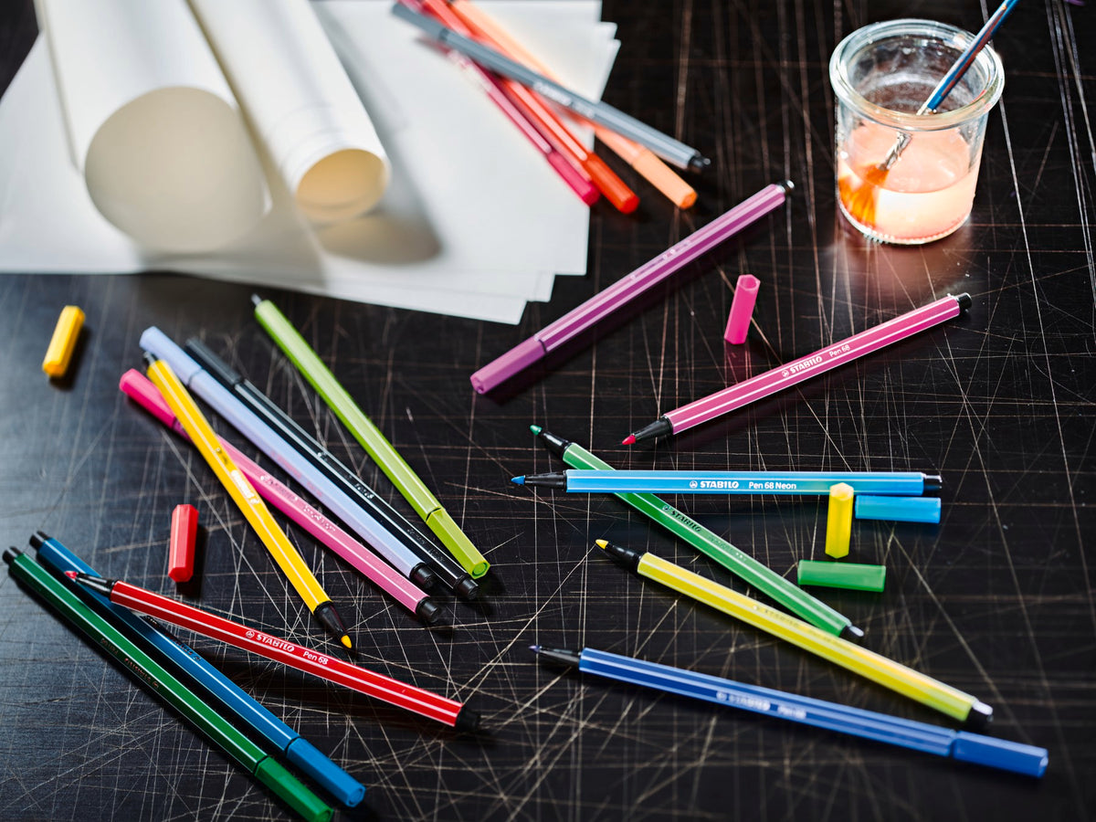 STABILO Pen 68 ARTY Coffret de 30 stylos-feutres de qualité premium à pointe fine
