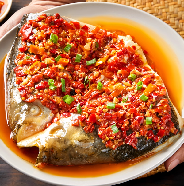 Tête de Carpe Argentée Liangren Surgelée (Piment Rouge Haché) 600g