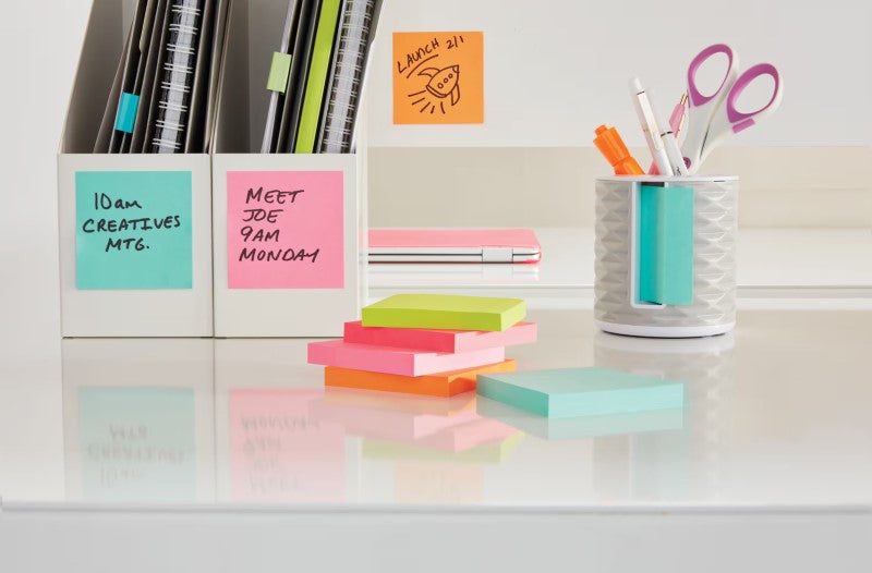 Notes repositionnables Post-it, Collection de couleurs Beachside, 38 mm x 51 mm, 100 feuilles/feuille, 12 pads/lot, emballage en carton, 100 % PEFC, SGSCH-PEFC-COC-110078