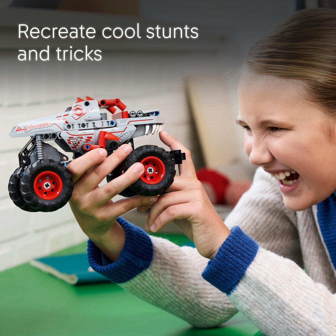 LEGO Technic Monster Jam ThunderROARus Set de Construction à Rétropulsion