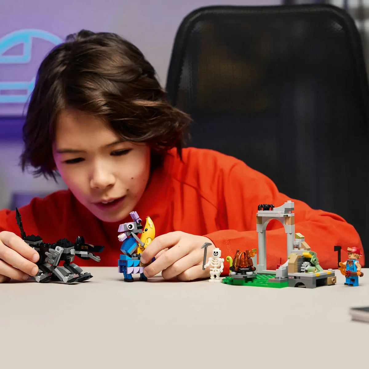 LEGO Fortnite 77075 Le camp de Banane et Mécano