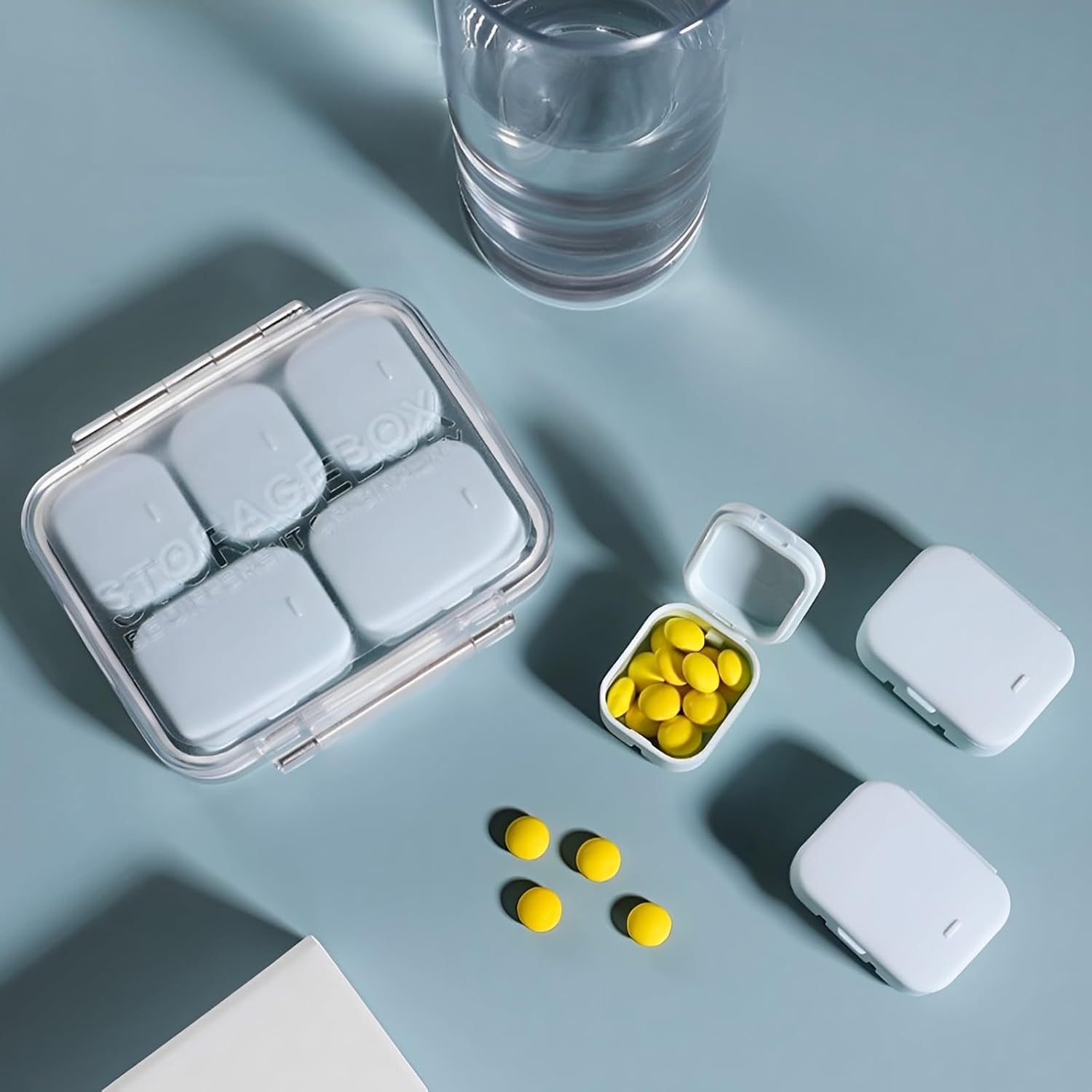GAONLY Pilulier 4/6 compartiments à assemblage libre, organiseur de médicaments de voyage 10 jours, pilulier portable étanche, étui quotidien pour médicaments, vitamines