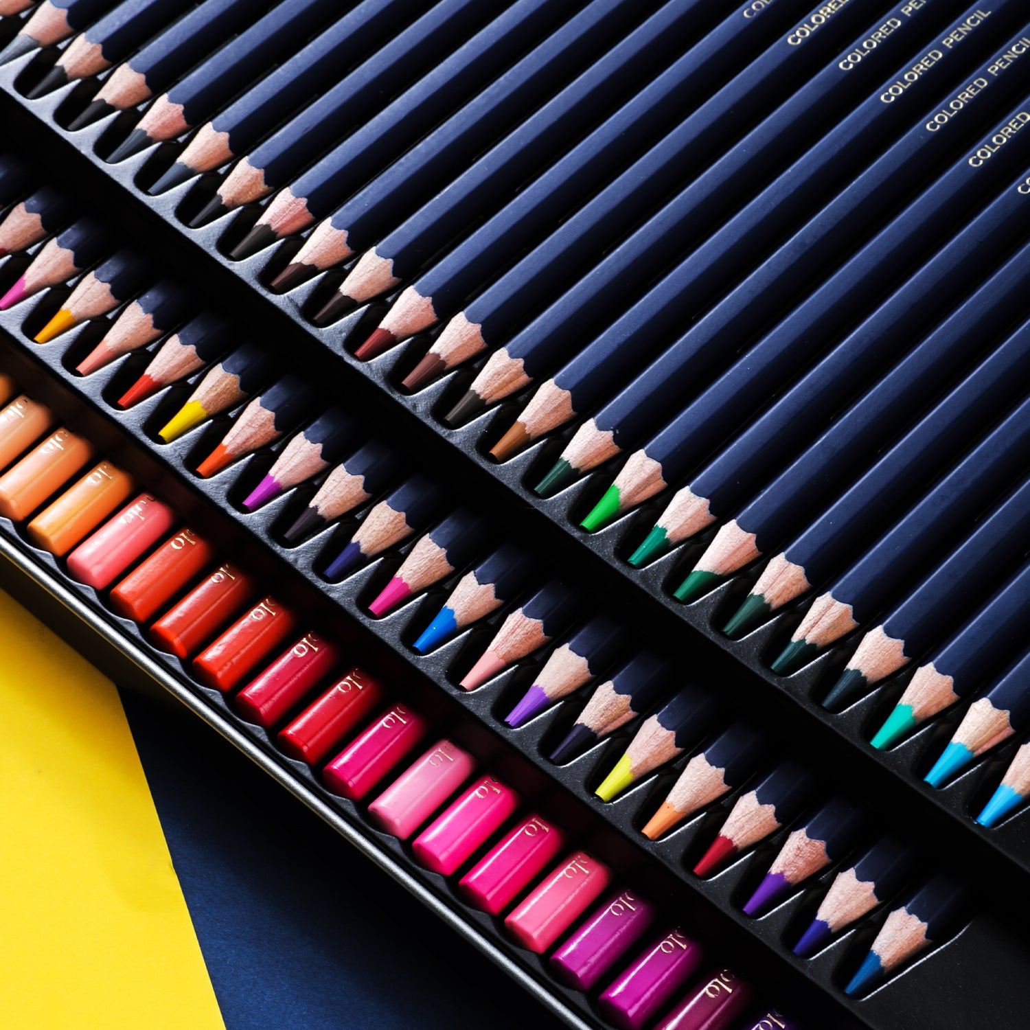 Deli Crayons de couleur Finenolo, boîte en métal, coffret de 72 couleurs