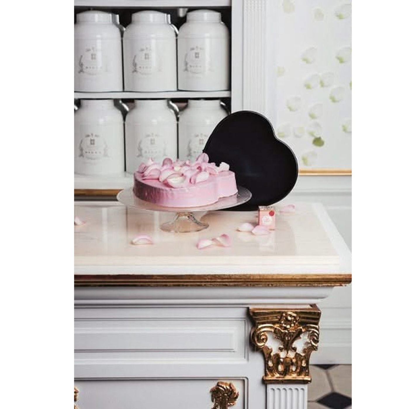 Le Creuset Moule à gâteau à charnière antiadhésif en forme de cœur, acier au carbone