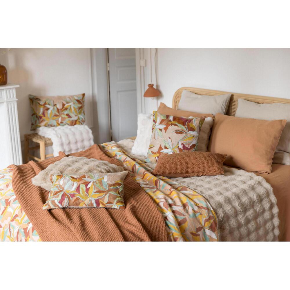 Housse de coussin brode alina dragee