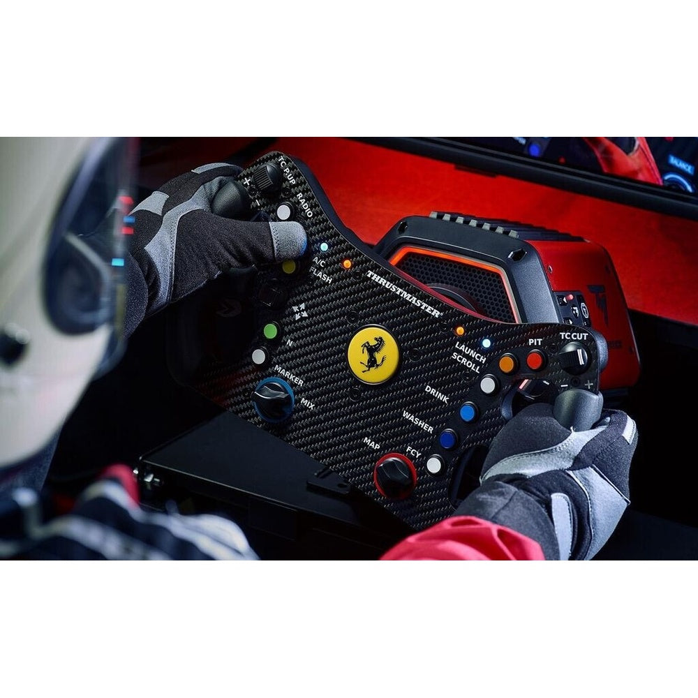 Thrustmaster Ferrari 488 GT3 Wheel Add-On - Échelle 1:1, Fibre de Carbone, Palettes Magnétiques en Métal, Compatible PC/PS/Xbox, Version de Vente