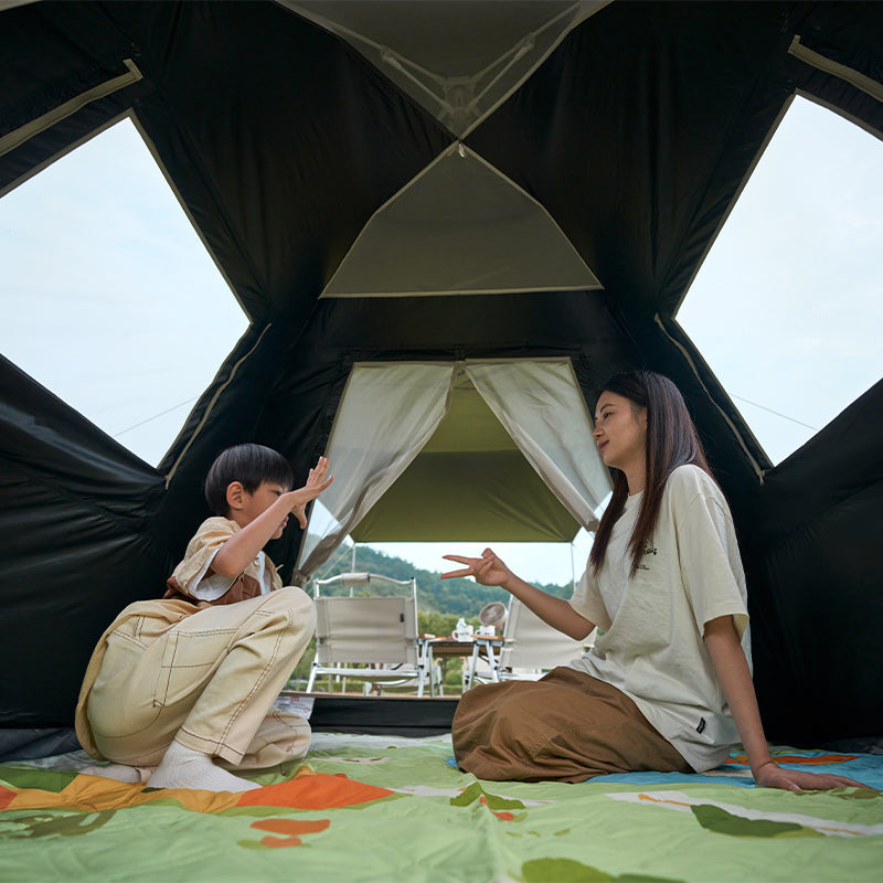 Mobi Garden, Tente de camping automatique à ouverture instantanée 155 avec bâche, occultante et protection UV, installation instantanée, tente pliante, blanc, pour l’extérieur et le pique-nique, installation rapide et sans effort, compacte pour un ra