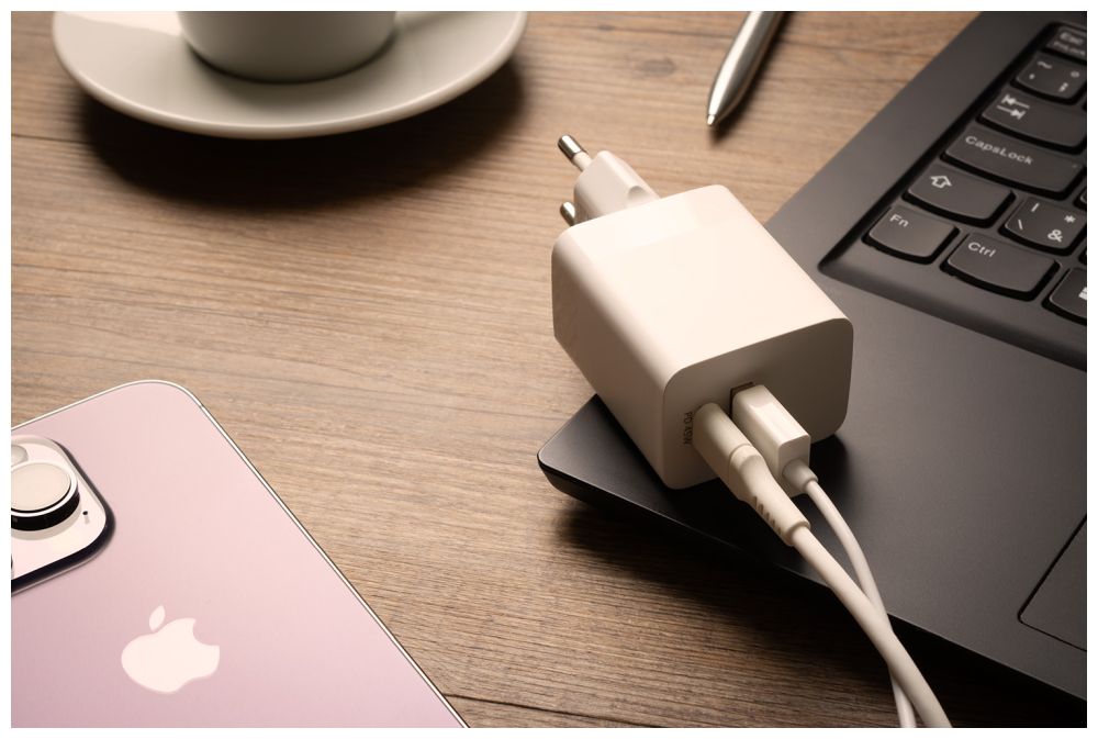 FIXED Chargeur de voyage mini USB-C/USB 45W, Blanc