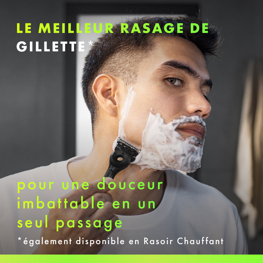 Gillette Labs Rasoir Homme, 1 Recharge, Multicolore, Edition UCL | Manche Réutilisable en Métal, Cartouche de Rechange à Lames Affutées, Tête Flexible, Rasage avec la Technologie FlexDisc 2D