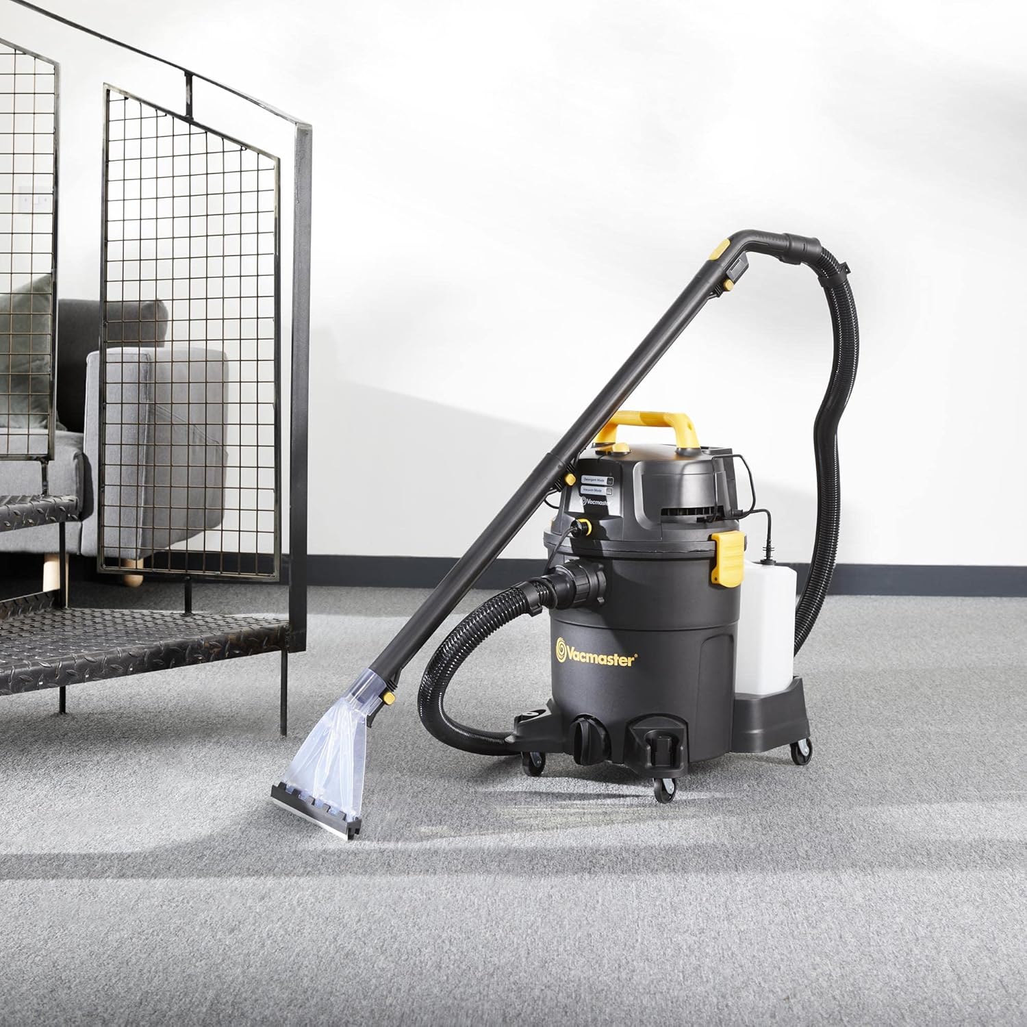 Vacmaster VK1323PFR Nettoyeur eau et poussière 1300 W, 23 L - 3-en-1 : aspire, lave et sèche tapis, canapés, tissus d’ameublement et intérieurs de voiture