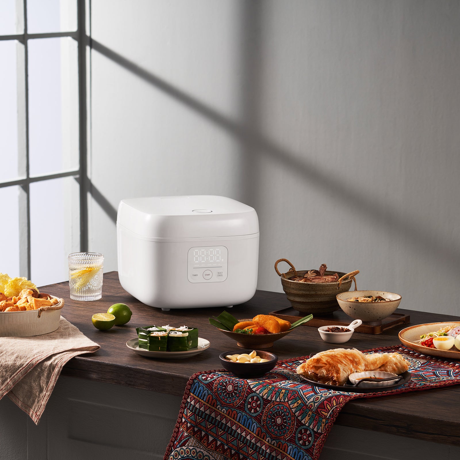 Joyami Cuiseur à riz intelligent JFB02M Max Capacité riz 1,6 L / eau 4 L 220 V/ 890 W