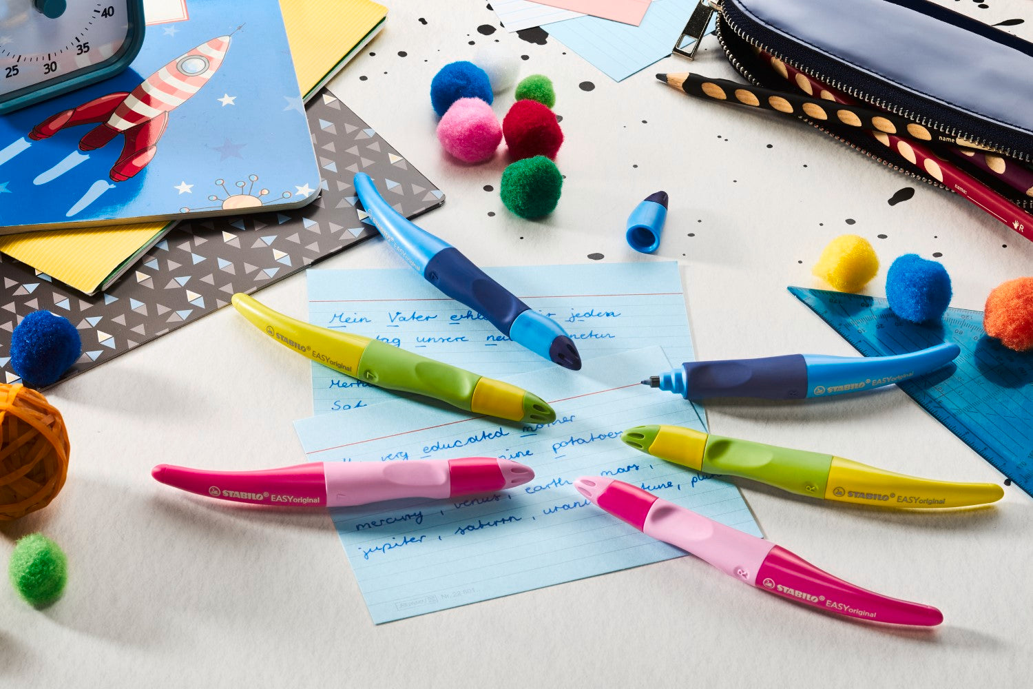 STABILO Easyoriginal - Rose clair/Rose foncé, pour droitier avec encre bleue