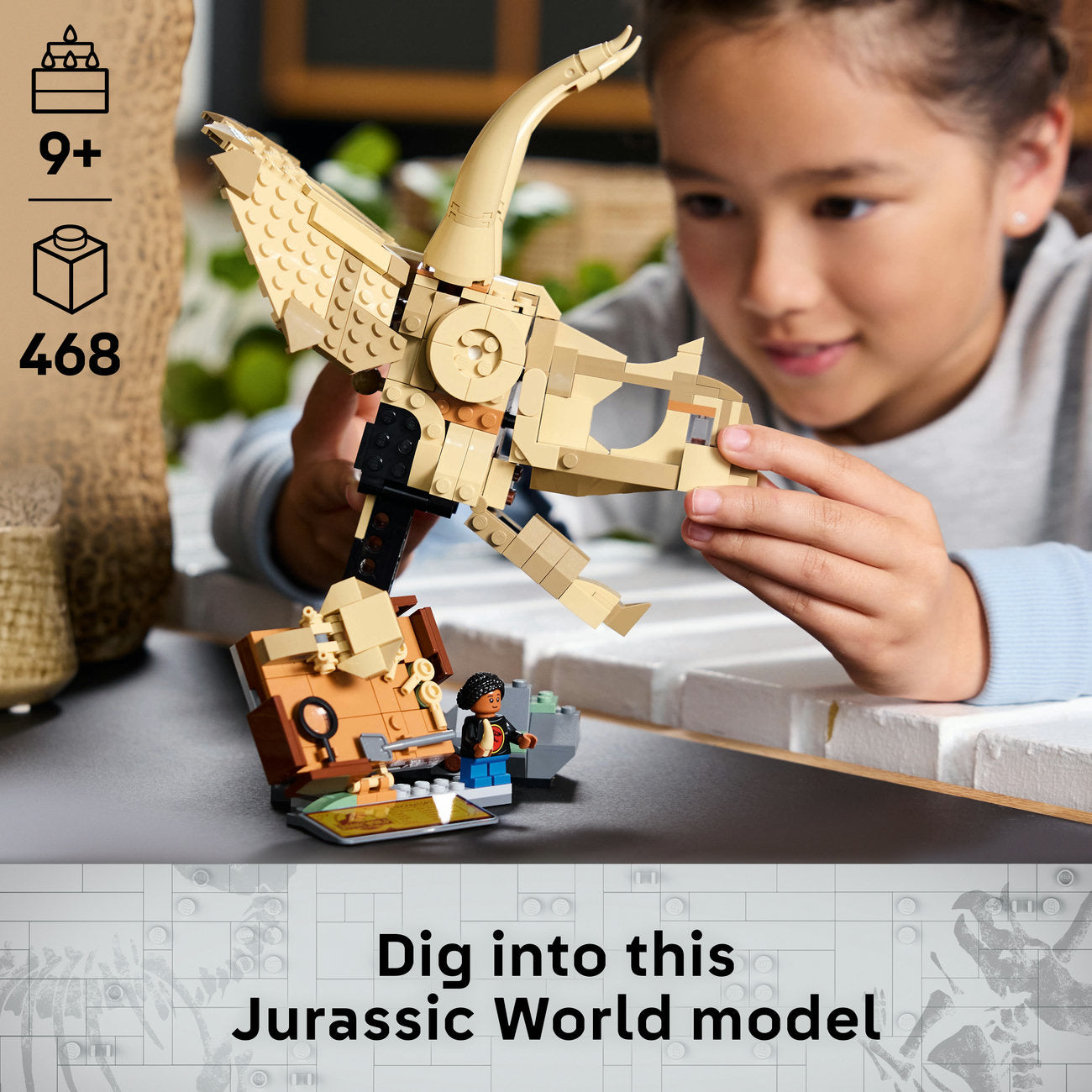 LEGO Jurassic World Fossiles de Dinosaures : Crâne de Tricératops 76969 Set de Jouets de Construction (468 Pièces)