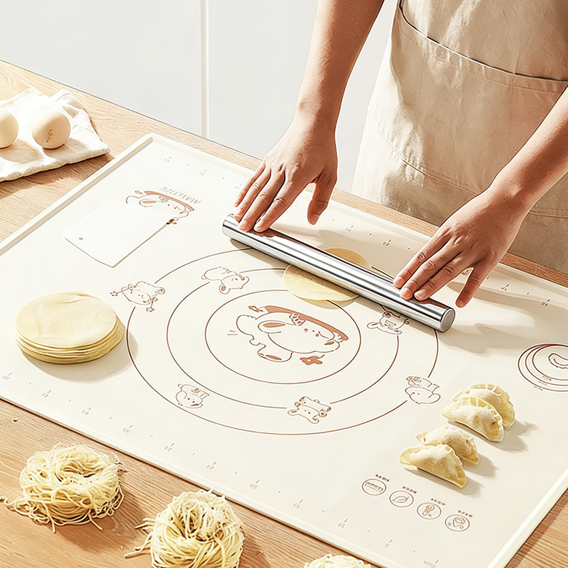 Maxcook Tapis de cuisson en silicone (Couleur crème), 50 x 70 cm - Tapis de pâtisserie antidérapant pour étaler la pâte, pâte à tarte et pâte à sucre, Revêtement de four avec graduations MCPJ2607