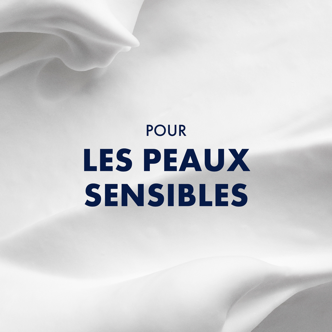 Gillette Mousse à Raser Homme, pour la Peau Sensible, 250ml | Formule Apaisante à l’Aloe Vera, Parfum Masculin, Contre Brûlures, Rougeurs, Coupures