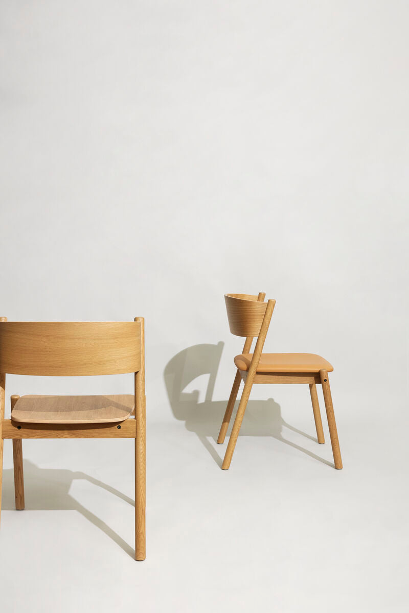 HUBSCH Oblique Chaise de salle à manger - Bois naturel